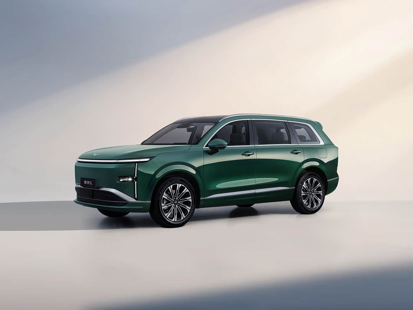 Unsay nakapahimo sa Wuling Starlight L nga sulundon nga long-range 6-seat PHEV para sa mga pamilya?